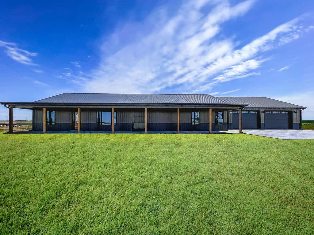 Building Big Barns, Shops, Homes & More