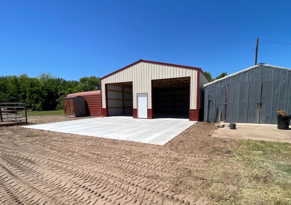 30x40 Post Frame Shop with Vapor Barrier Insulation — Ponca City, Oklahoma